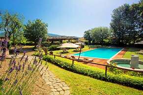 Comfortable Cottages in Loro Ciuffenna