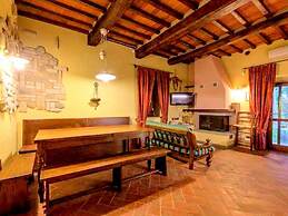 Comfortable Cottages in Loro Ciuffenna
