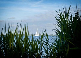 Apartment Located Directly on the Sneekermeer