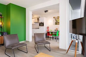 Apartment Located Directly on the Sneekermeer