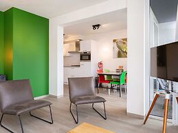 Apartment Located Directly on the Sneekermeer