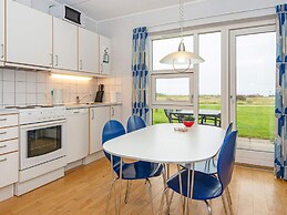 6 Person Holiday Home in Hojer