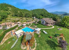Large Holiday Home in Cagli With Pool