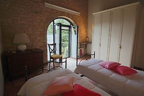 Large Holiday Home in Cagli With Pool