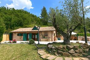 Large Holiday Home in Cagli With Pool