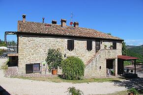 Farmhouse in Hilly Area in Gubbio With Pool
