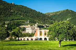 Farmhouse in Hilly Area in Gubbio With Pool
