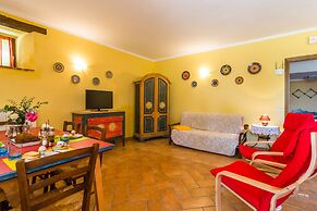 Farmhouse in Hilly Area in Gubbio With Pool