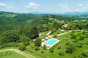 Farmhouse in Hilly Area in Gubbio With Pool
