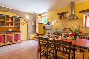 Farmhouse in Hilly Area in Gubbio With Pool