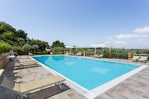 Lavish Holiday Home in Volterra With Pool