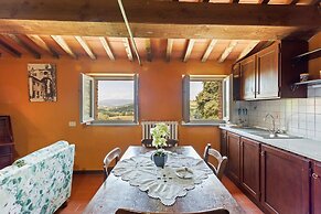 Rustic Holiday Home in Citta di Castello With Swimming Pool