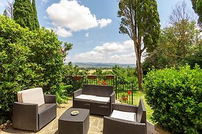 Rustic Holiday Home in Citta di Castello With Swimming Pool
