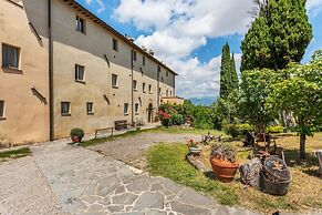 Rustic Holiday Home in Citta di Castello With Swimming Pool