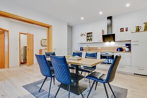 Spacious Apartment in Madfeld With Private Terrace