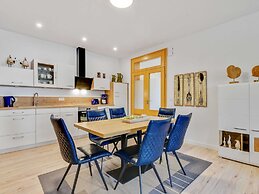 Spacious Apartment in Madfeld With Private Terrace