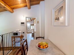 Graceful Holiday Home in Acqualagna With Swimming Pool