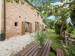 Graceful Holiday Home in Acqualagna With Swimming Pool