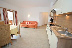 Spacious Apartment in Uderns Near Ski Area