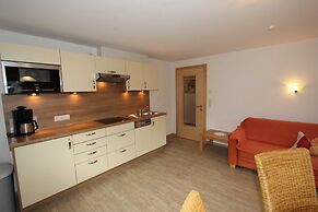 Spacious Apartment in Uderns Near Ski Area