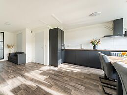 Spacious Farmhouse in Silvolde With Garden