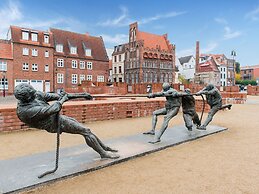 Comfortable Apartment in Wismar Mecklenburg With Fireplace