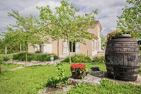 Chic Apartment in Segonzac With Swimming Pool