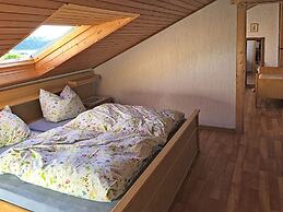 Cozy Apartment in Ellar With Garden