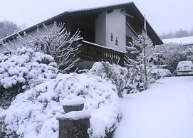 Cozy Apartment in Ellar With Garden