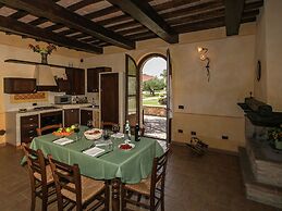 Elegant Apartment Only 1 Hour From Rome
