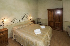 Elegant Apartment Only 1 Hour From Rome