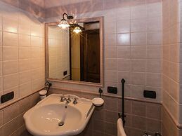 Elegant Apartment Only 1 Hour From Rome