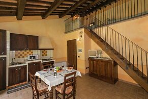 Elegant Apartment Only 1 Hour From Rome