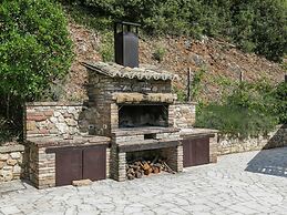 Elegant Apartment Only 1 Hour From Rome