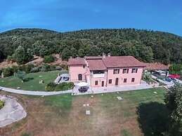 Elegant Apartment Only 1 Hour From Rome