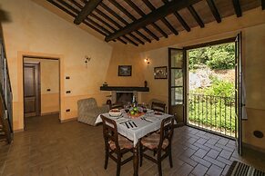 Elegant Apartment Only 1 Hour From Rome