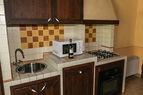 Elegant Apartment Only 1 Hour From Rome