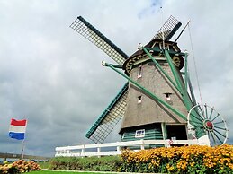 Spacious Holiday Home in the Beemster Near a Windmill