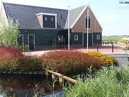 Spacious Holiday Home in the Beemster Near a Windmill