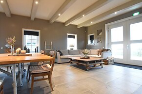 Spacious Holiday Home in the Beemster Near a Windmill
