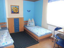 Roomy Apartment in Lichtenhain With Pond