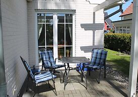 Ruhiges Ferienhaus mit Garten in Zingst