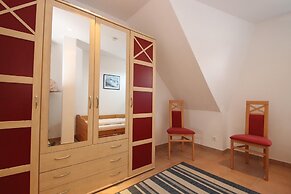 Ruhiges Ferienhaus mit Garten in Zingst