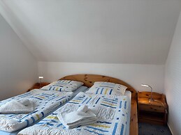 Ruhiges Ferienhaus mit Garten in Zingst