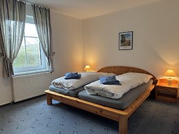 Ruhiges Ferienhaus mit Garten in Zingst