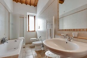 360 Degree View Over the Tuscan Hills