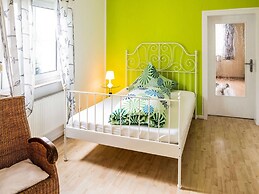 Luxurious Apartment in Medebach Near Public Pool