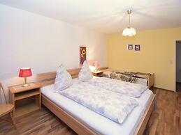Welcoming Chalet Near Forest in Rohrnbach