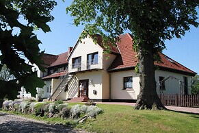 Snug Apartment in Kropelin Germany