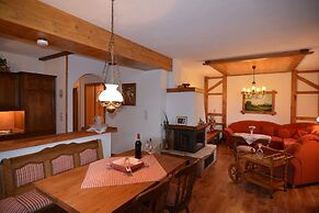 Quaint Apartment in Zeil am Main With Terrace